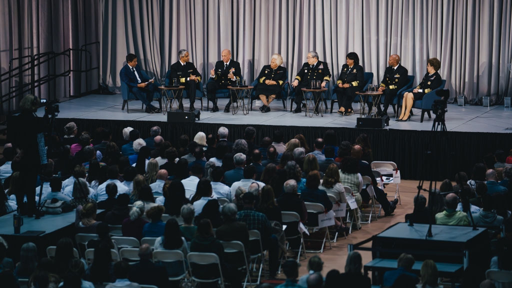 Surgeons general gather for a panel at Dartmouth